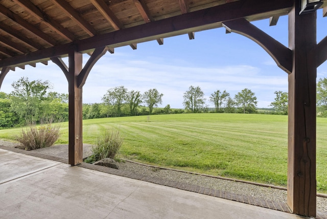4111 Stanford Rd, Danville, KY 40422 - view of grassy yard with a patio