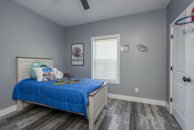 2562 High Bridge Rd, Lancaster, KY 40444 - bedroom with wood finished floors and a ceiling fan