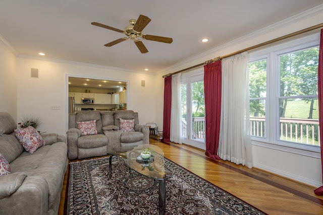 4129 Amberwood Ct, Lexington, KY 40513 - living area featuring light wood-type flooring, a ceiling fan, ornamental molding, and recessed lighting