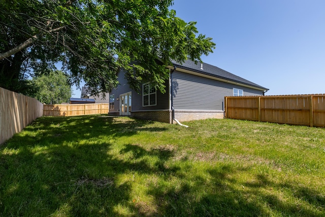 128 Bethany Trce, Lancaster, KY 40444 - fenced backyard with french doors