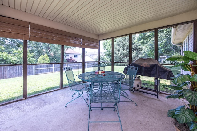 3965 Wyndham Rdg, Lexington, KY 40514 - sunroom / solarium featuring outdoor dining area and plenty of natural light