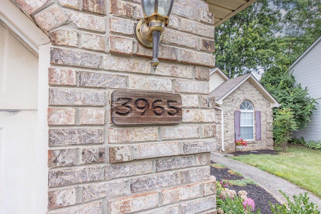 3965 Wyndham Rdg, Lexington, KY 40514 - exterior view of brick siding