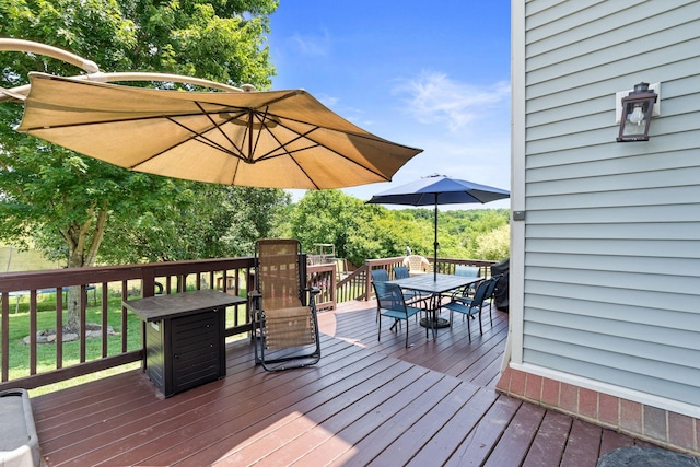 115 Westwoods Dr, Georgetown, KY 40324 - deck with outdoor dining area
