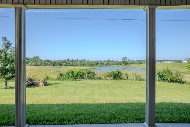196 Herndon Ln, Berea, KY 40403 - view of green lawn featuring a water view