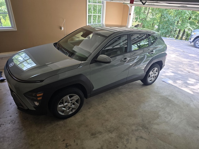 10 Thaxted Ln, Middlesboro, KY 40965 - view of garage