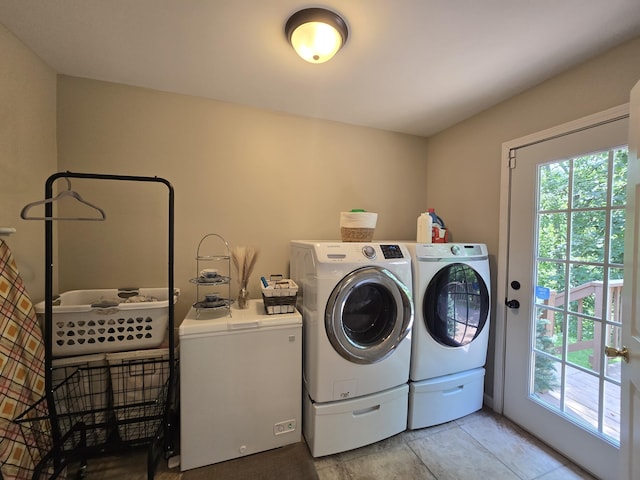 10 Thaxted Ln, Middlesboro, KY 40965 - laundry room featuring washer and dryer