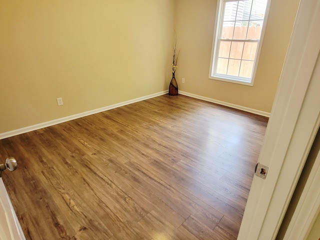 215 Wilderness Cove Ln, Georgetown, KY 40324 - unfurnished room featuring wood finished floors and baseboards