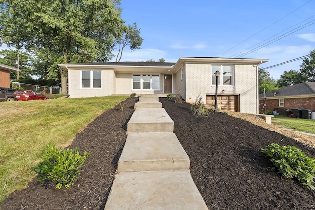 1142 Kiowa Trl, Frankfort, KY 40601 - view of front of home featuring brick siding and an attached garage