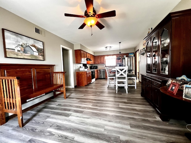 525 Scenic Dr, Harrodsburg, KY 40330 - living area with a ceiling fan and dark wood finished floors