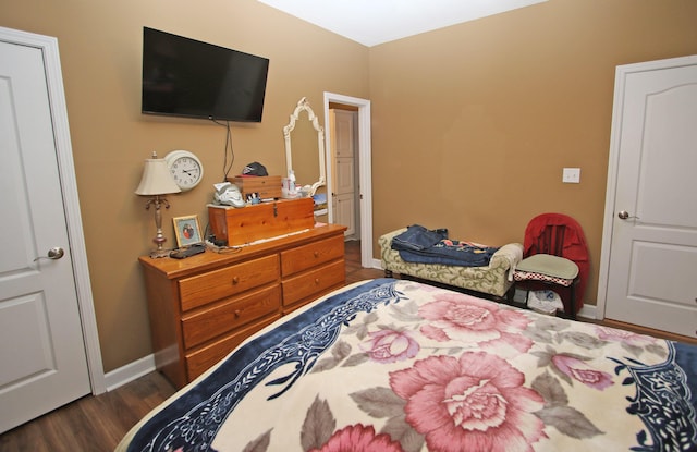 1016 Cedar Ridge Ln, Versailles, KY 40383 - bedroom with baseboards and dark wood-type flooring