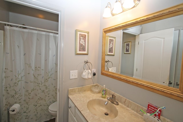 1016 Cedar Ridge Ln, Versailles, KY 40383 - bathroom with vanity and a shower with curtain