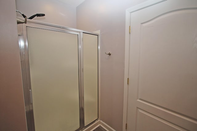 1016 Cedar Ridge Ln, Versailles, KY 40383 - full bathroom featuring a shower stall