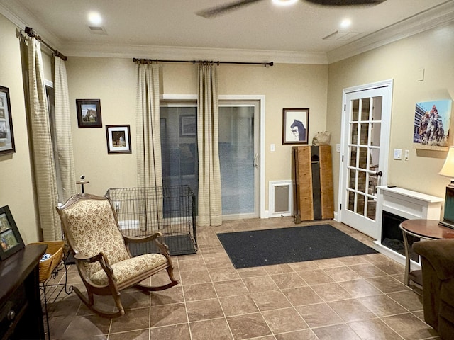 136 Rocky Creek Rd, Georgetown, KY 40324 - interior space featuring crown molding and recessed lighting