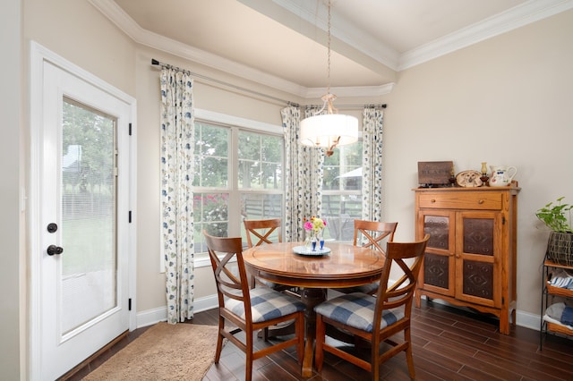 136 Rocky Creek Rd, Georgetown, KY 40324 - dining area with wood finished floors, ornamental molding, and a chandelier