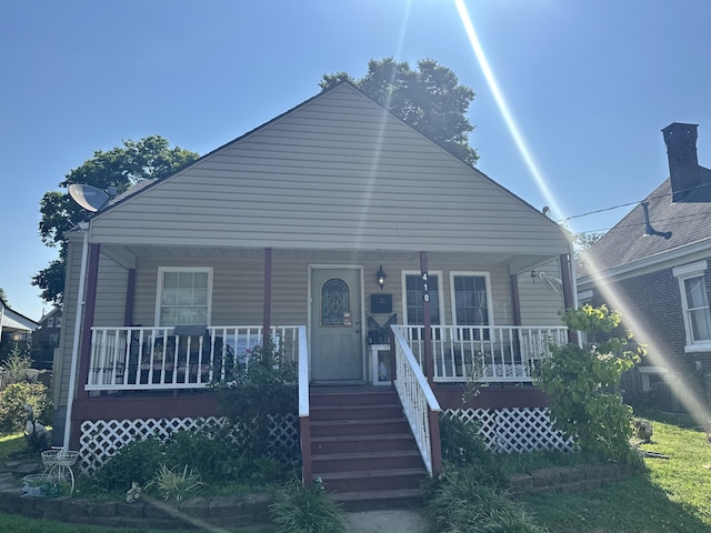 410 Oak St, Georgetown, KY 40324 - bungalow with covered porch