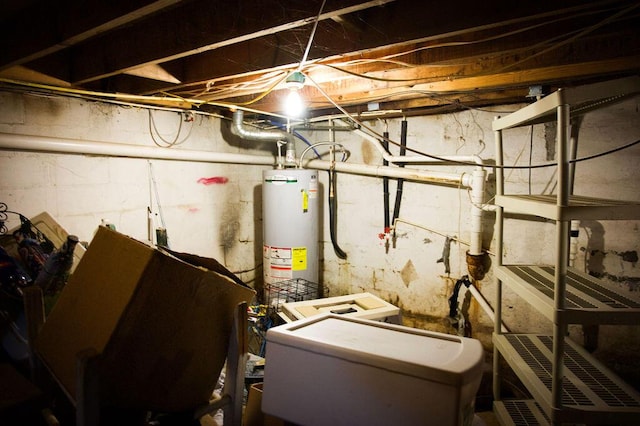 410 Oak St, Georgetown, KY 40324 - utility room with gas water heater