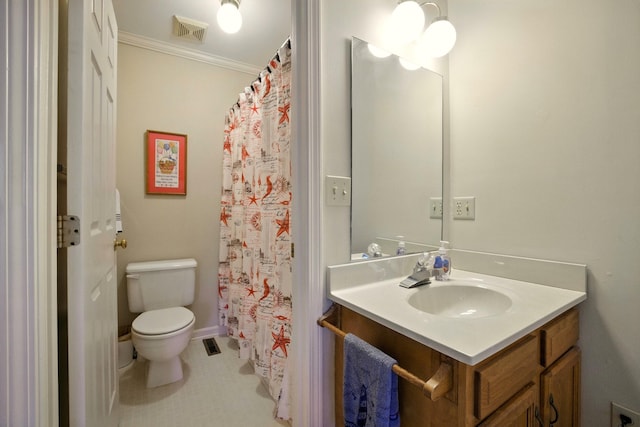 1011 Hancock Cir Unit 9-10, Harrodsburg, KY 40330 - bathroom with vanity, crown molding, and a shower with curtain
