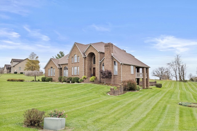 117 Richland Dr, Richmond, KY 40475 - traditional-style home with brick siding and a front yard