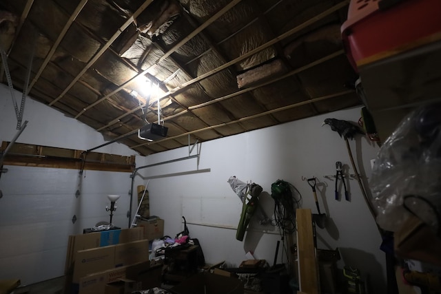 3645 Squire Woods Way, Lexington, KY 40515 - garage with a garage door opener