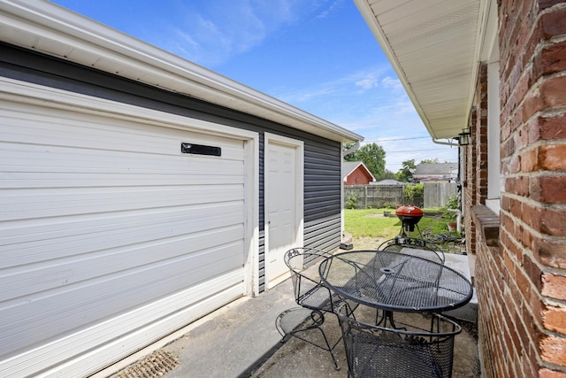 3523 Brookview Dr, Lexington, KY 40517 - balcony featuring outdoor dining area