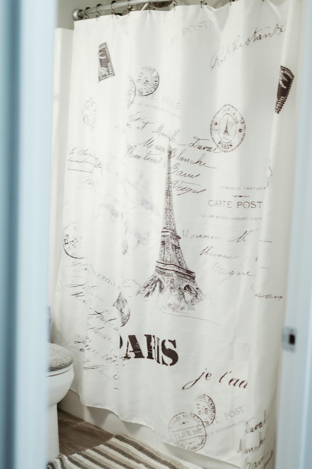 585 Cotton Rd, Corbin, KY 40701 - bathroom featuring toilet and a shower with shower curtain