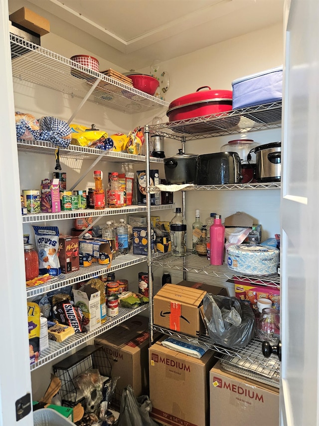 209-211 Wyldwood Way, Berea, KY 40403 - view of pantry