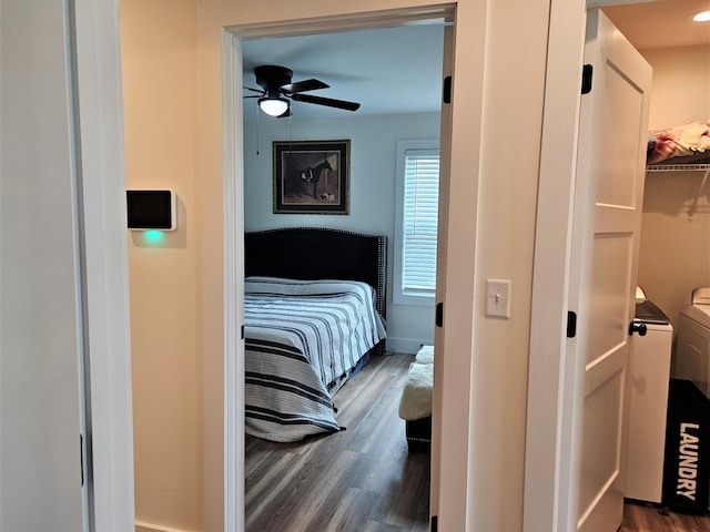 209-211 Wyldwood Way, Berea, KY 40403 - bedroom with dark wood finished floors and ceiling fan
