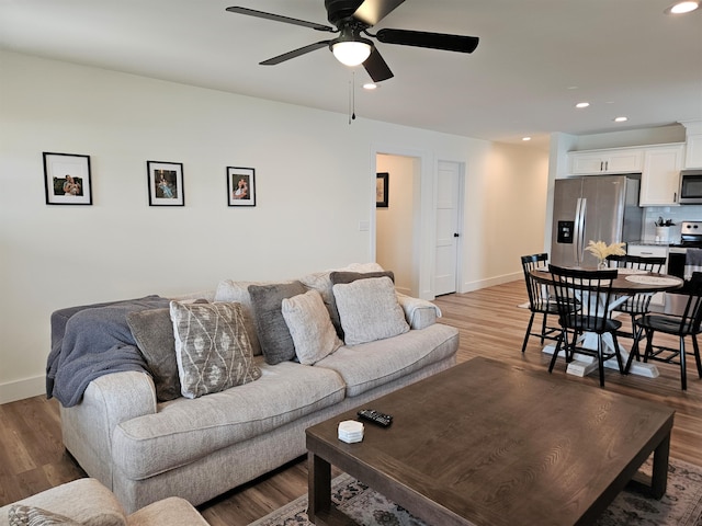209-211 Wyldwood Way, Berea, KY 40403 - living area featuring a ceiling fan, light wood finished floors, and recessed lighting