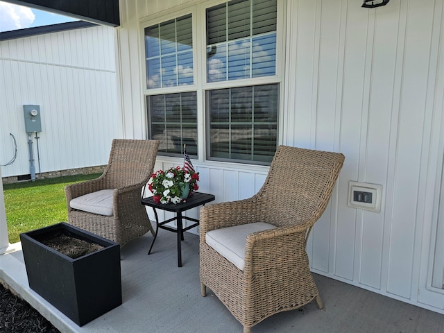 209-211 Wyldwood Way, Berea, KY 40403 - view of covered porch