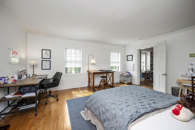 321 S Turner St, Midway, KY 40347 - bedroom featuring ornamental molding, a desk, and wood finished floors