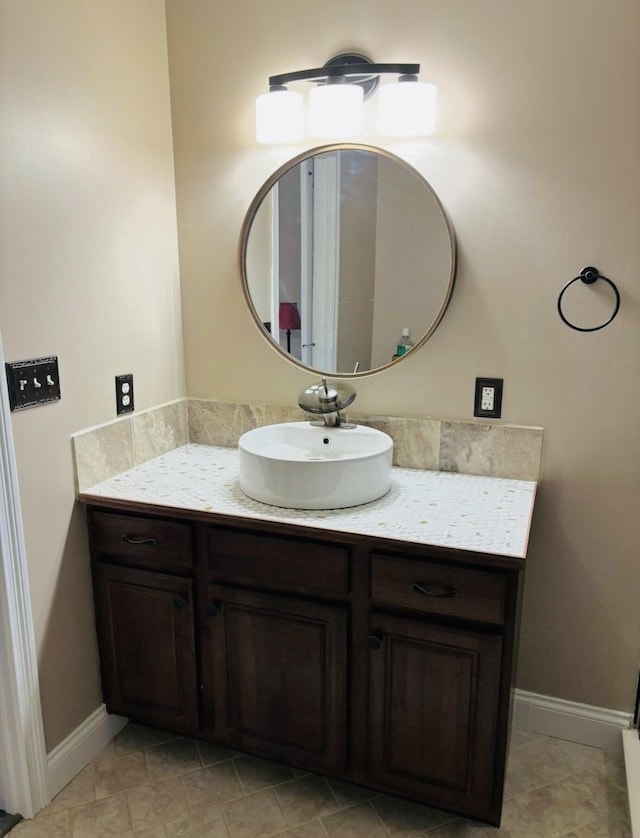 218 Foster Ln, Stanford, KY 40484 - bathroom featuring vanity and baseboards