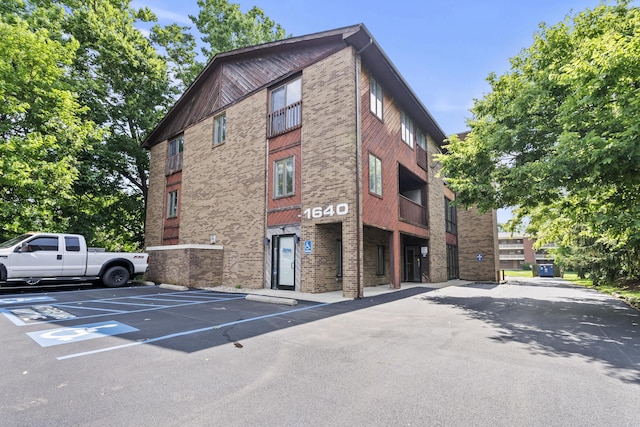 1640 Nicholasville Rd, Lexington, KY 40503