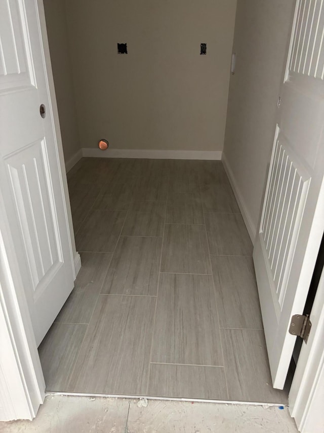 2716 Kearney Creek Ln, Lexington, KY 40511 - corridor featuring baseboards