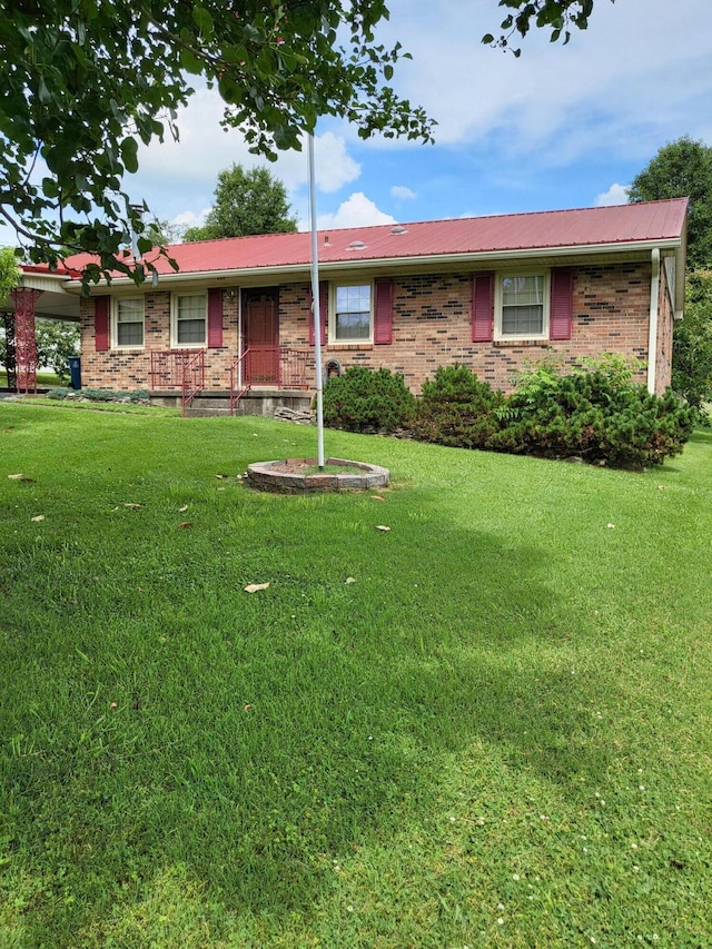 664 Linda Ave, Danville, KY 40422 - ranch-style house featuring a front lawn and brick siding