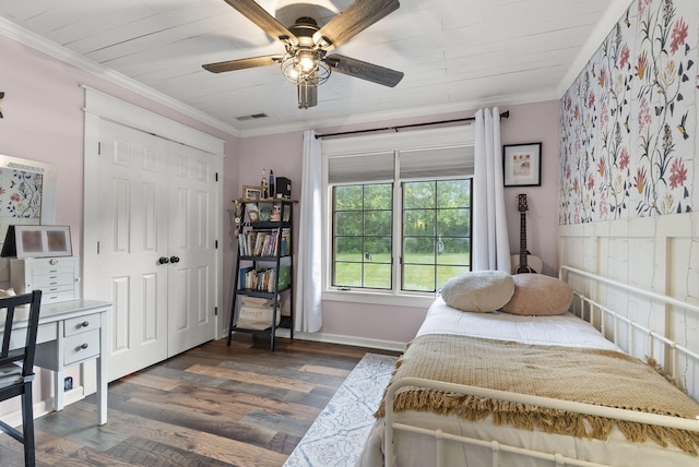 1020 Cornish Ln, Lawrenceburg, KY 40342 - bedroom with ornamental molding, dark wood-type flooring, a closet, and a ceiling fan