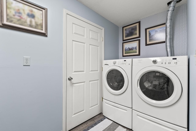 1020 Cornish Ln, Lawrenceburg, KY 40342 - laundry area with independent washer and dryer and wood finished floors