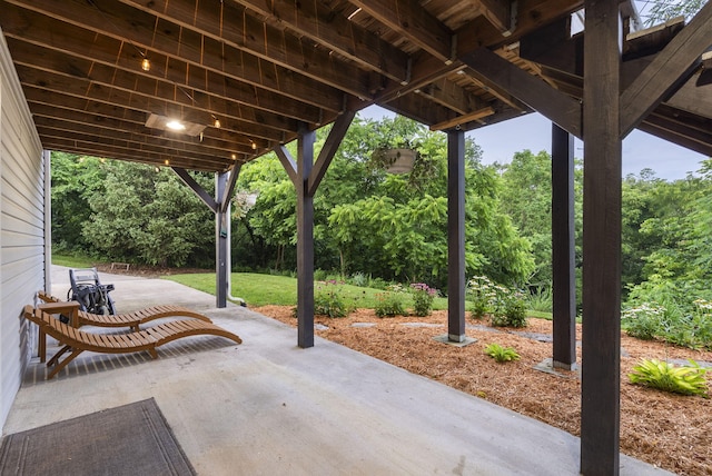 1020 Cornish Ln, Lawrenceburg, KY 40342 - view of patio / terrace