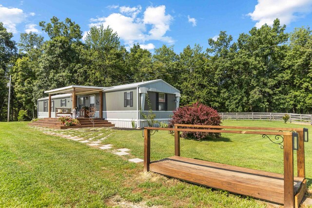 1100 Doublegate Rd, Jeffersonville, KY 40337 - view of front of house featuring a porch and a deck