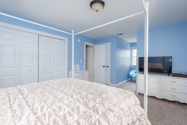 5045 Mccowans Ferry Rd, Versailles, KY 40383 - carpeted bedroom featuring a closet and baseboards
