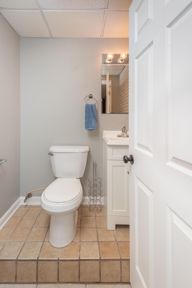 5045 Mccowans Ferry Rd, Versailles, KY 40383 - half bathroom featuring vanity and a paneled ceiling