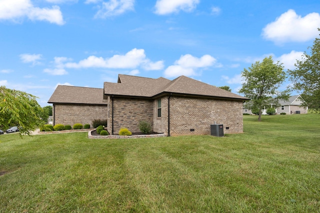 477 Barrington Dr, Somerset, KY 42503 - view of side of home featuring a lawn, brick siding, and roof with shingles