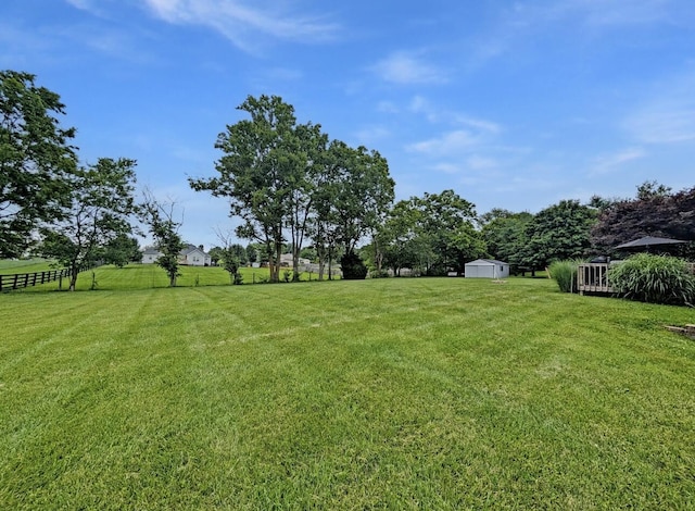 109 Edwards Ct, Lancaster, KY 40444 - view of green lawn featuring a storage shed