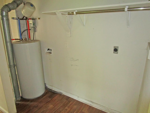 4000 Shadrick Ferry Rd, Frankfort, KY 40601 - utility room with water heater