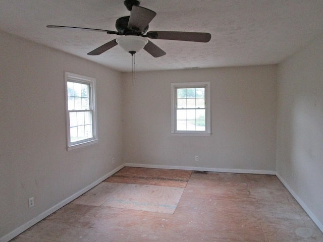 4000 Shadrick Ferry Rd, Frankfort, KY 40601 - empty room with baseboards and a ceiling fan