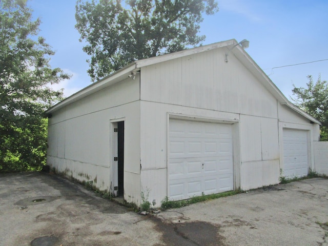 4000 Shadrick Ferry Rd, Frankfort, KY 40601 - view of detached garage