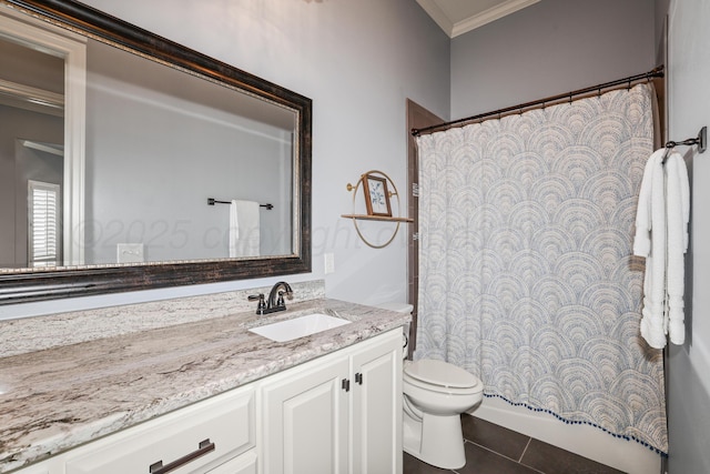 6817 Baccus Dr, Amarillo, TX 79124 - full bath featuring crown molding, tile patterned flooring, toilet, vanity, and a shower with shower curtain