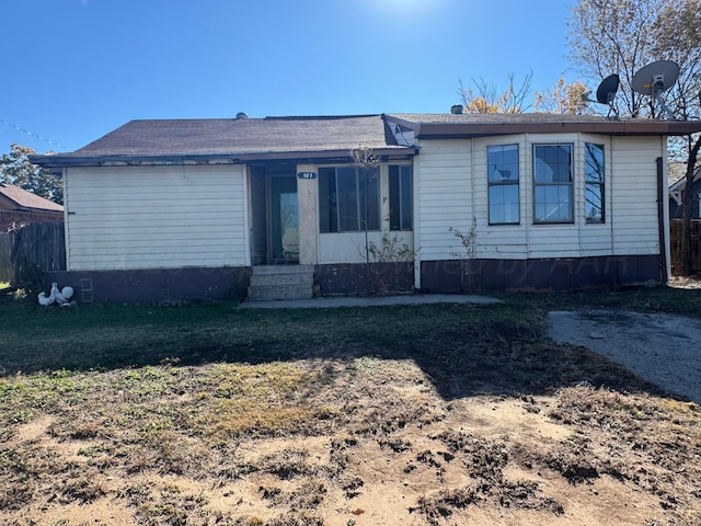 107 Pecan St, Borger, TX 79007 - photo 1