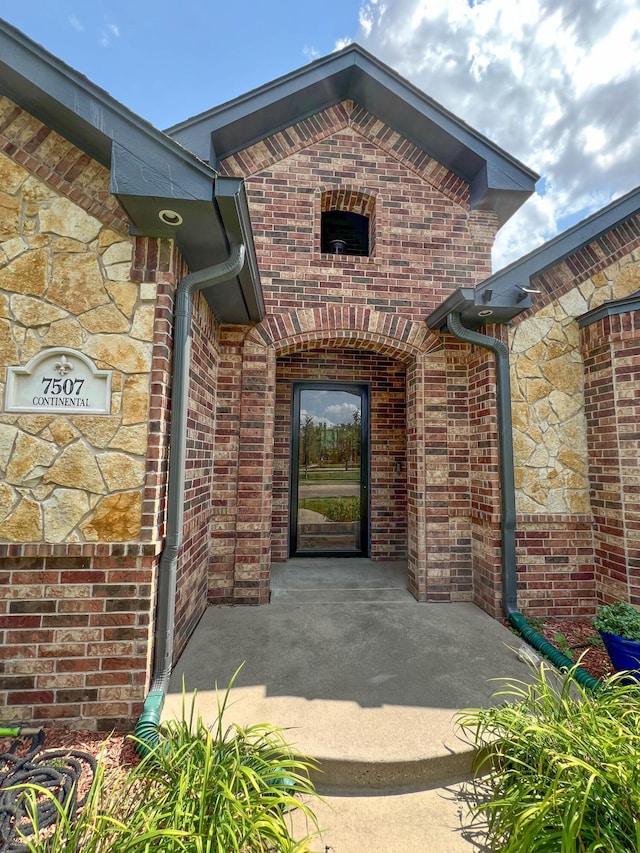 7507 Continental Pkwy, Amarillo, TX 79119 - entrance to property with brick siding and stone siding