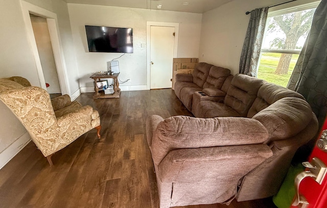 1105 Main St, Panhandle, TX 79068 - living area featuring wood finished floors and baseboards