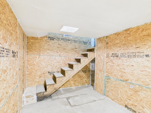 803 R Ave, Sunray, TX 79086 - view of staircase